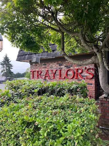 Historic photograph of Traylor's Restaurant building